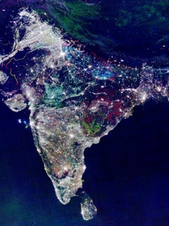 मंद प्रकाशातला निधड्या छातीचा वीर