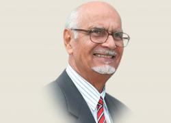 डॉ.आनंद कर्वे.